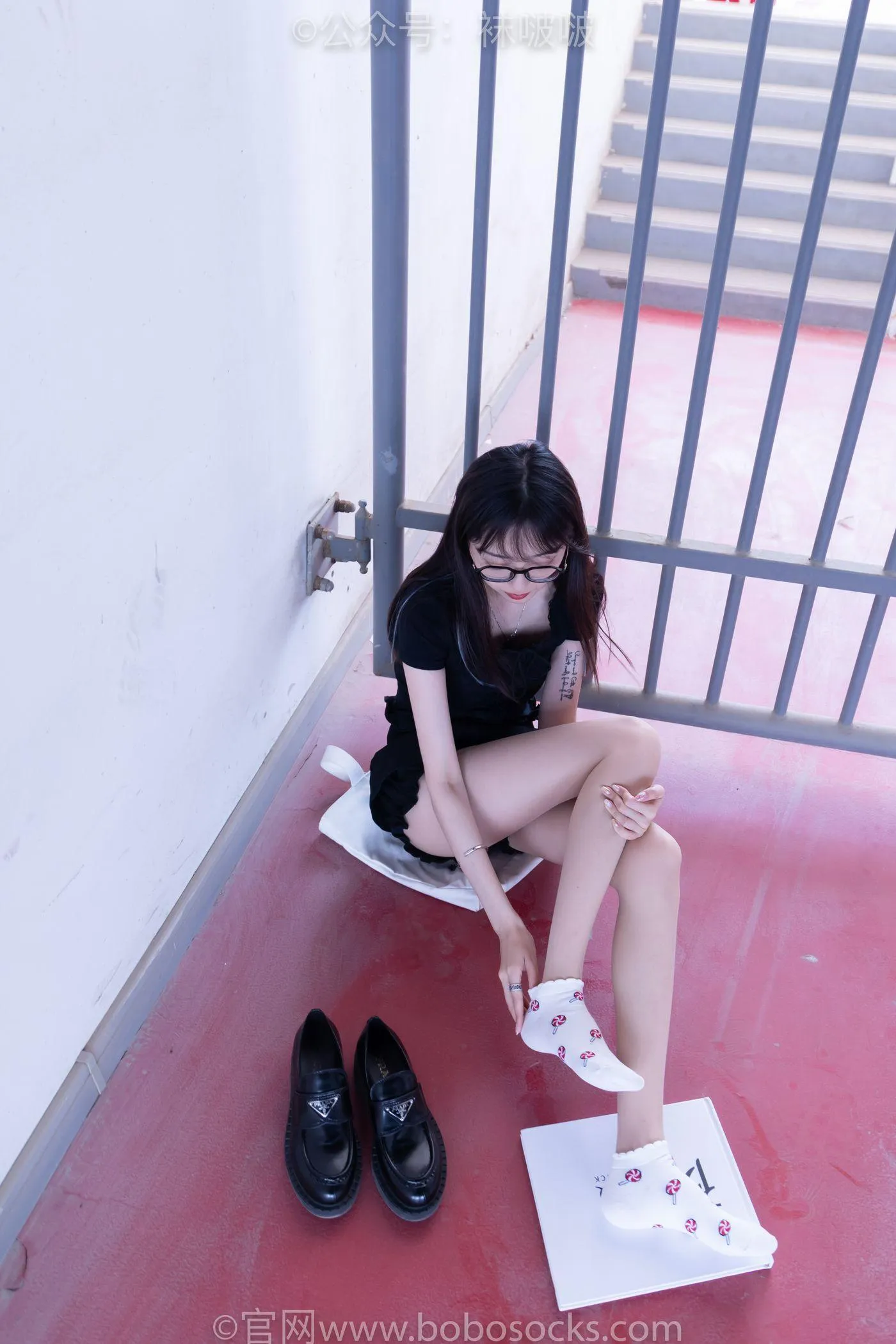 [BoBoSocks袜啵啵]NO.030 稚予- 皮鞋、短白棉袜、肉丝 [141P]插图9